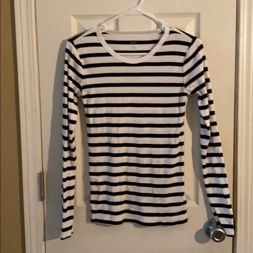 Long sleeve tee